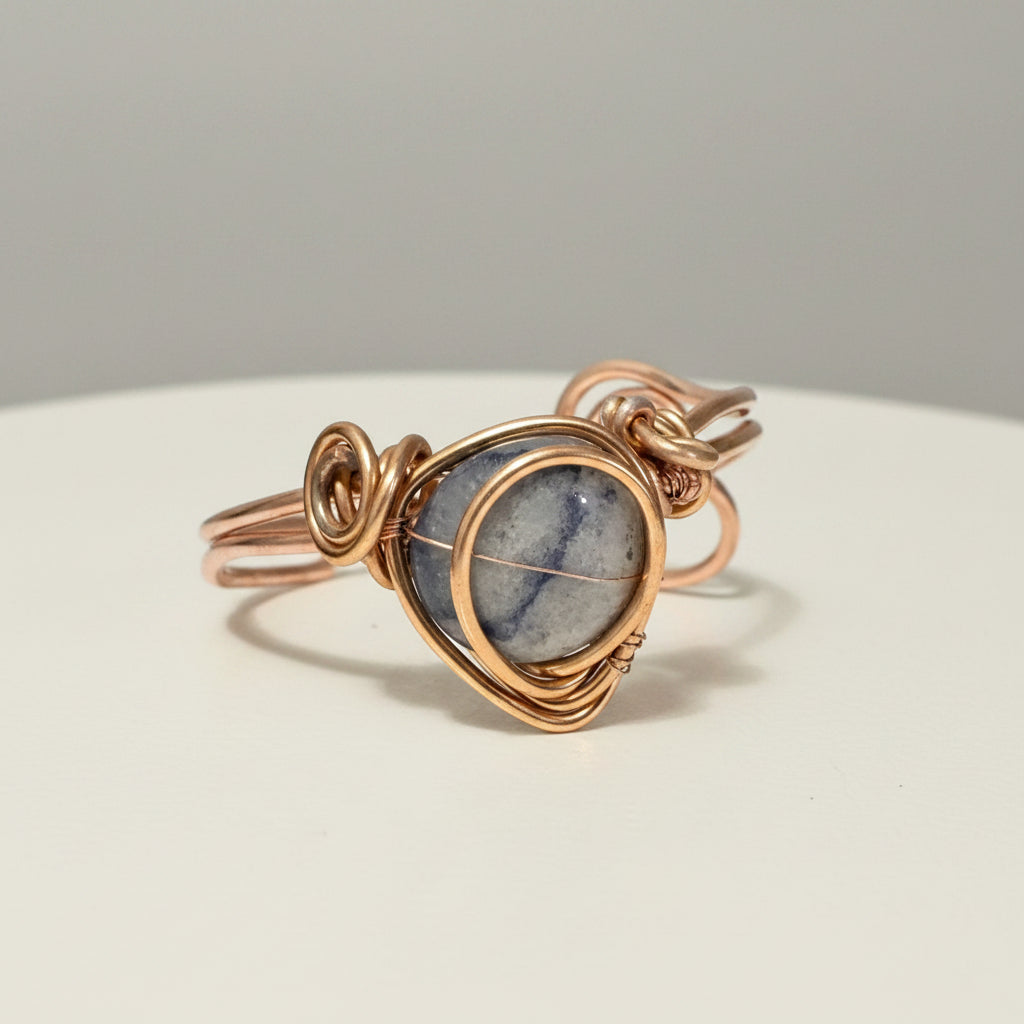 lapis lazuli bracelet with copper wire 