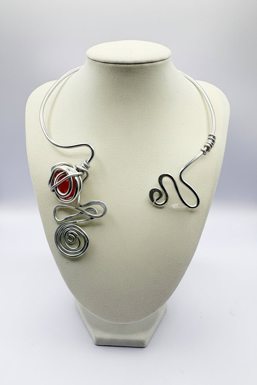 Silver choker with jasper crystal