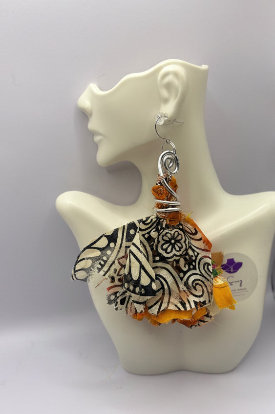 FABRIC EARRINGS ORANGE