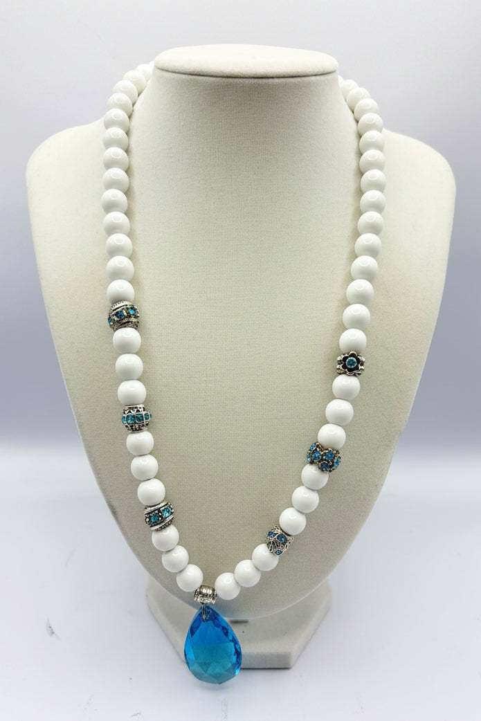 HOWLITE BEADED NECKLACE
