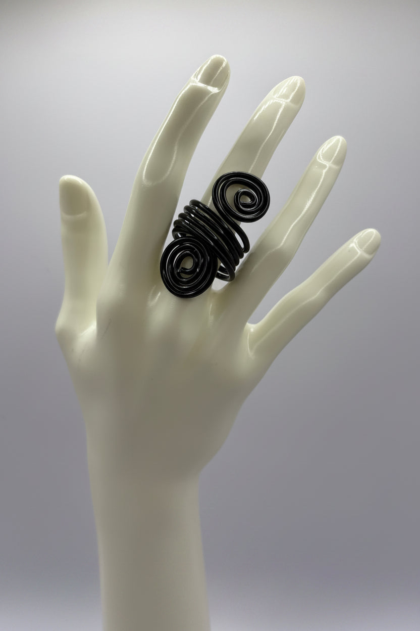 Black sprila ring